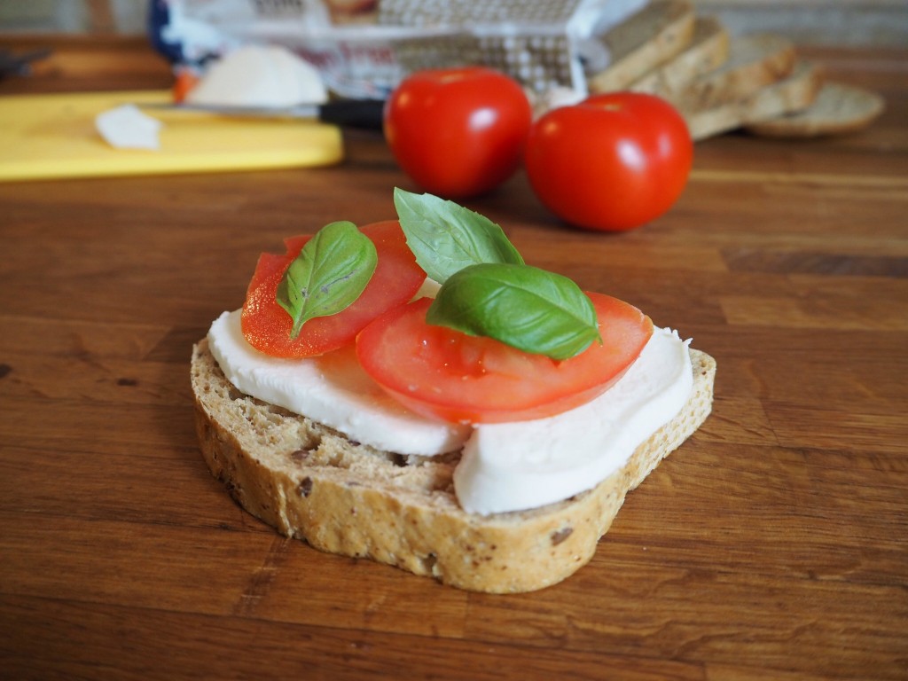 Mozzarella sandwich