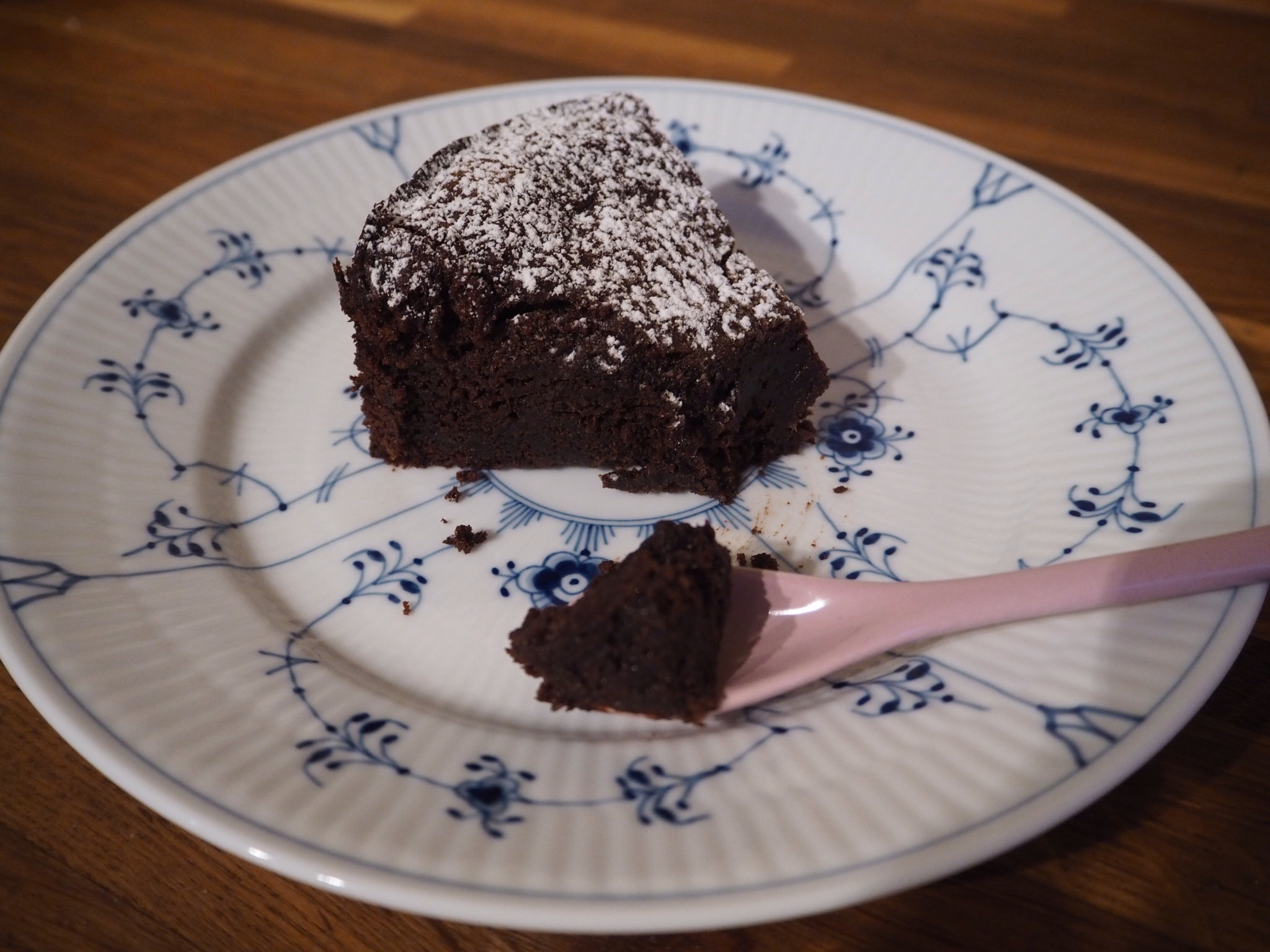 Sundere glutenfri banan-choko-kage