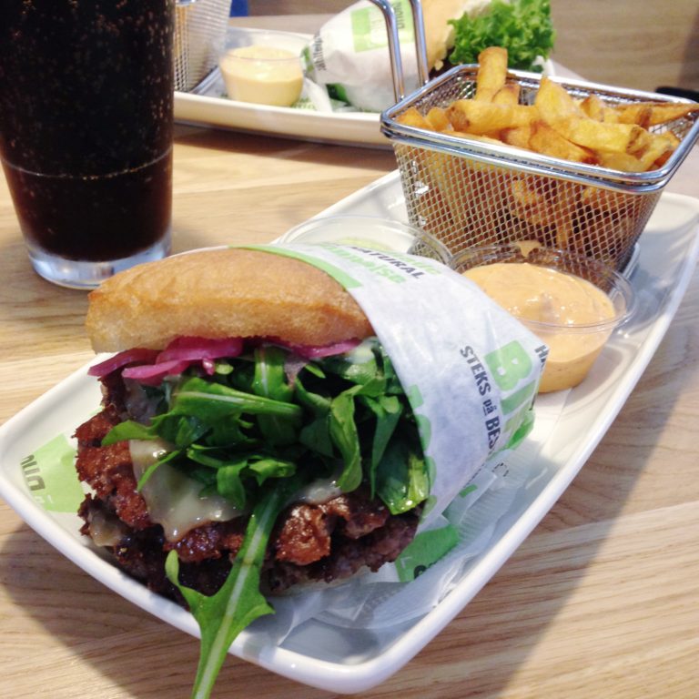 Glutenfri burger på Friends & Brgrs